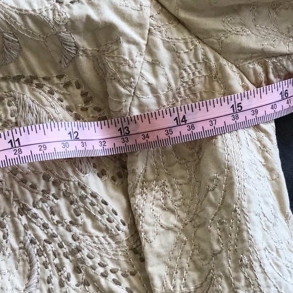 Tahari blazer - Picture 7 of 9